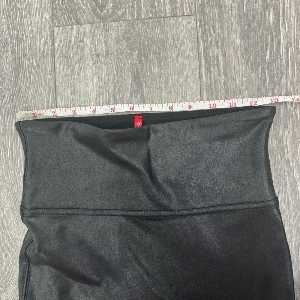 SPANX Women’s Faux Black Leather Leggings Tights in Shimmer Black SZ Medium - Picture 10 of 16